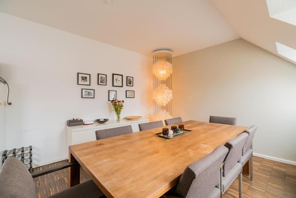 Ruhige Dachwohnung Mit Terrasse Berlin Mitte - Spacious Modern Rooftop Loft In Berlin Mitte Exterior photo