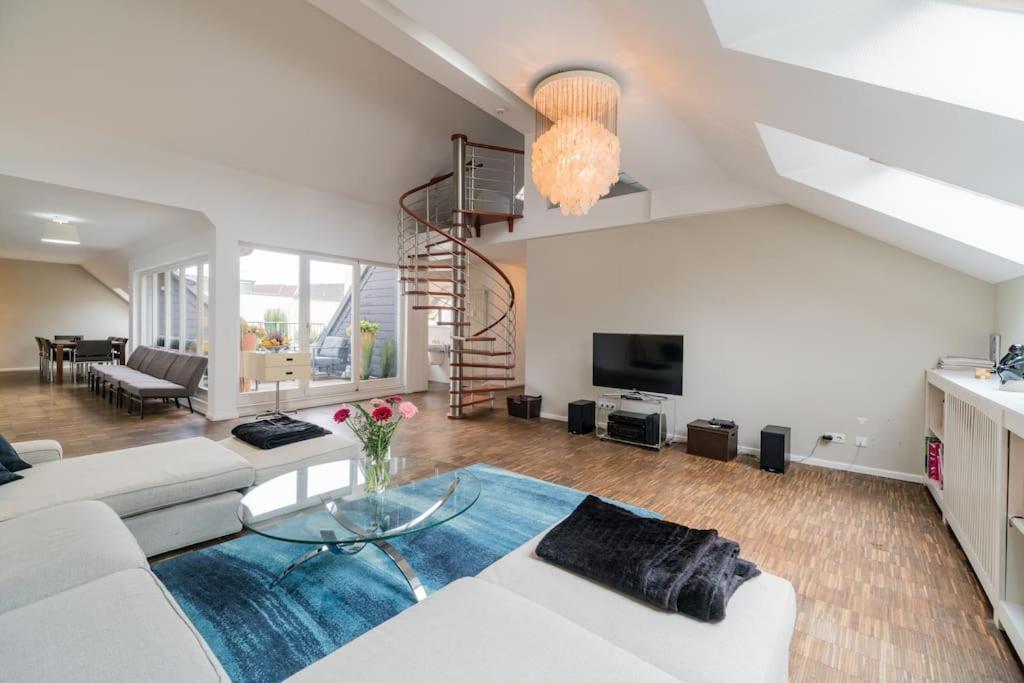 Ruhige Dachwohnung Mit Terrasse Berlin Mitte - Spacious Modern Rooftop Loft In Berlin Mitte Exterior photo